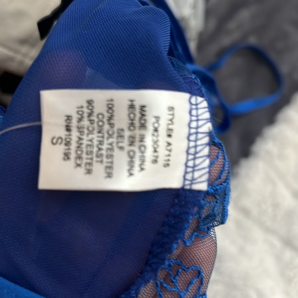 blue rose corset top - Picture 2 of 3